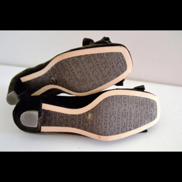 NWOT BCBGMaxazria low pumps! - Picture 4 of 4